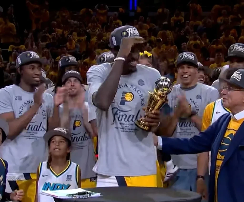 Yabo Sports-西亚卡姆焦点对战，费德勒与40激战C9分钟，重要助攻胜负难料！上演精彩一战-Yabo Sports