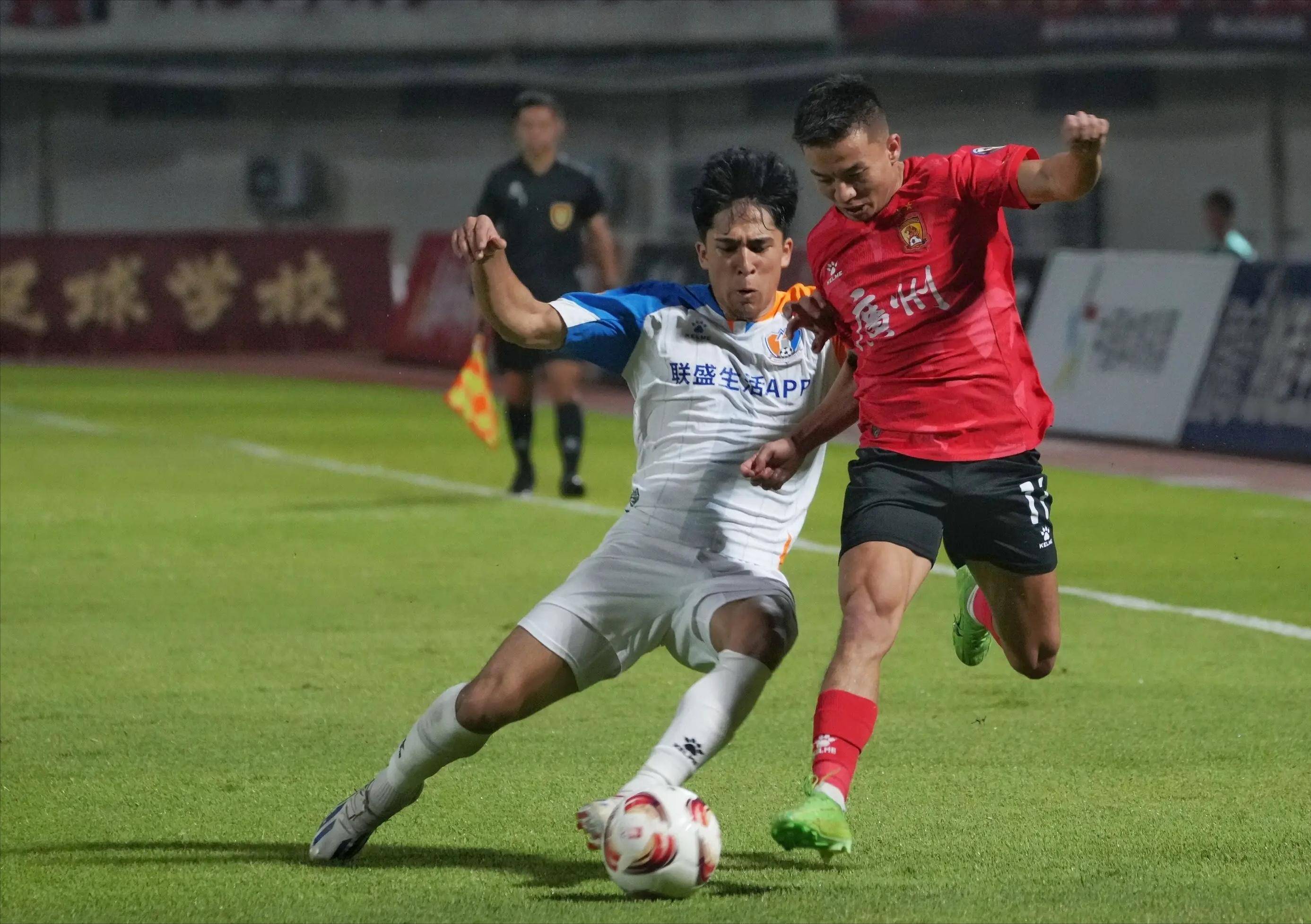 官方网站-里程碑夜！广州队遗憾出局，中超冲刺阶段刷纪录，态度坚定，赛程密集仍需轮换的简单介绍-官方网站